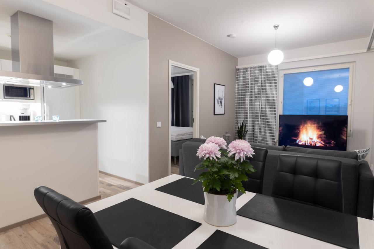 Arctic City Apartment Tammela With Sauna And Free Parking Rovaniemi Extérieur photo